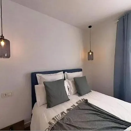 Yellow In Apartamento Puerto del Rosario (Fuerteventura)