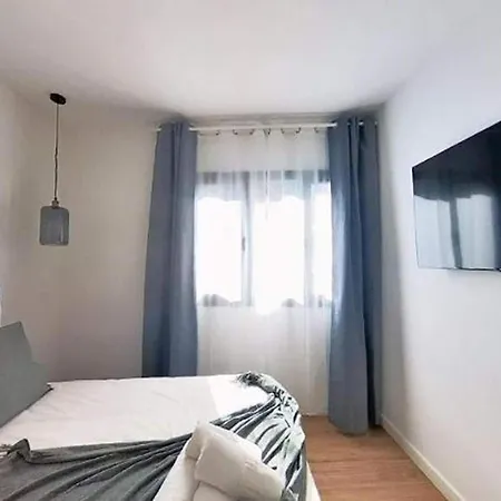 Apartment Yellow In Puerto Del Rosario