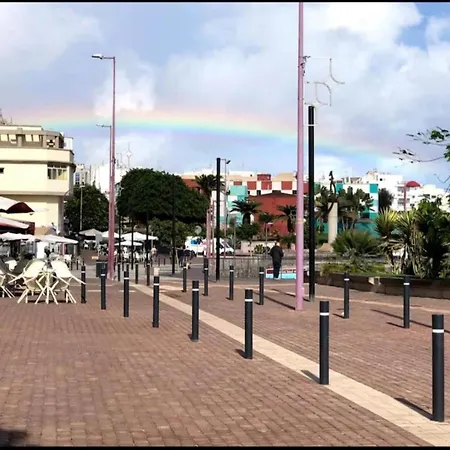 Yellow In Puerto del Rosario (Fuerteventura)